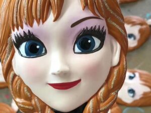 Urethane Cast Elsa’s Mirror and Anna’s Comb of the Film Frozen