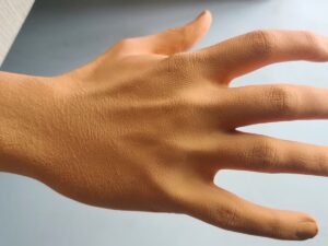 DLP 3D Printed 1:1 Hand Model Made with Ultra Detail Resin