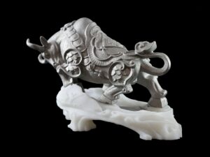 SLM 3D Printed Tungsten Lucky Bull Statue Desktop Decoration